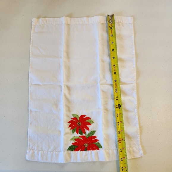 Vintage White Pointsettia Red Flower Christmas Napkins Table Linens Holiday - Picture 5 of 7